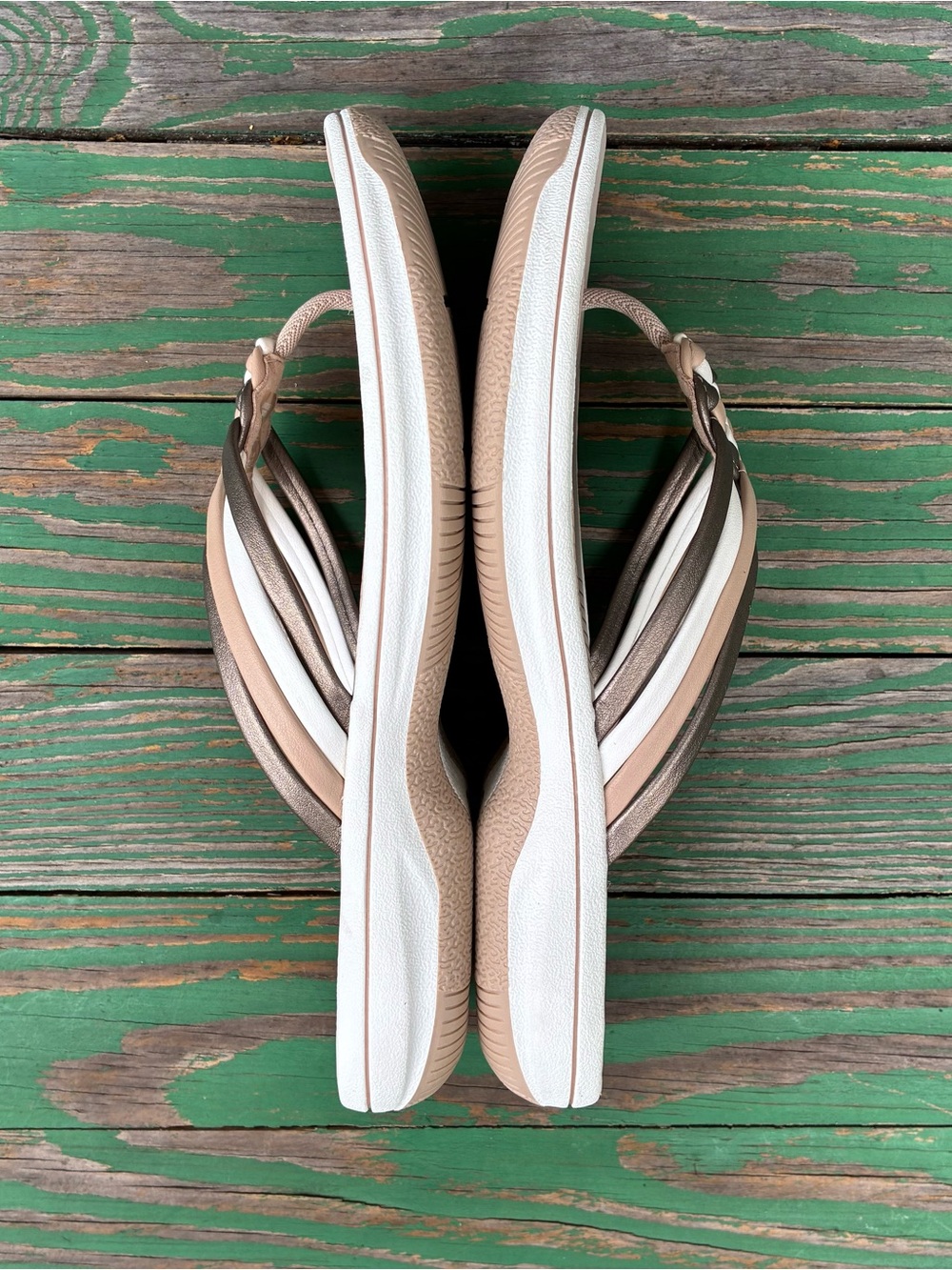 Clarks CloudSteppers Breeze Coral Sandals Sz 7 Slippers Flip Flop - Picture 6 of 11